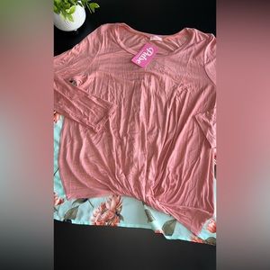 Pulse Boutique Looking Back Floral Wrap Top Size L NWT